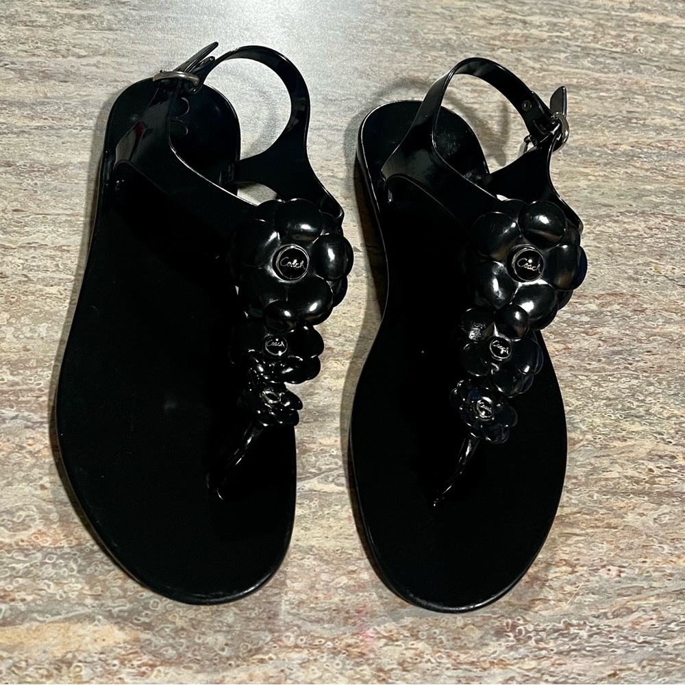 Coach HAYLEE Black Jelly Sandals Thong Sandals with Embossed Flowers and Charm